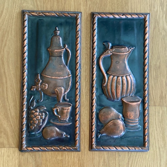 Vintage Pair of Copper and Black Walk Decor - Picture 13 of 15